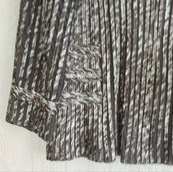 Chico's Julianne Jacket Zip Up Stretchy Boho Lightweight Sexy Shiny Mesh Animal - Picture 6 of 12